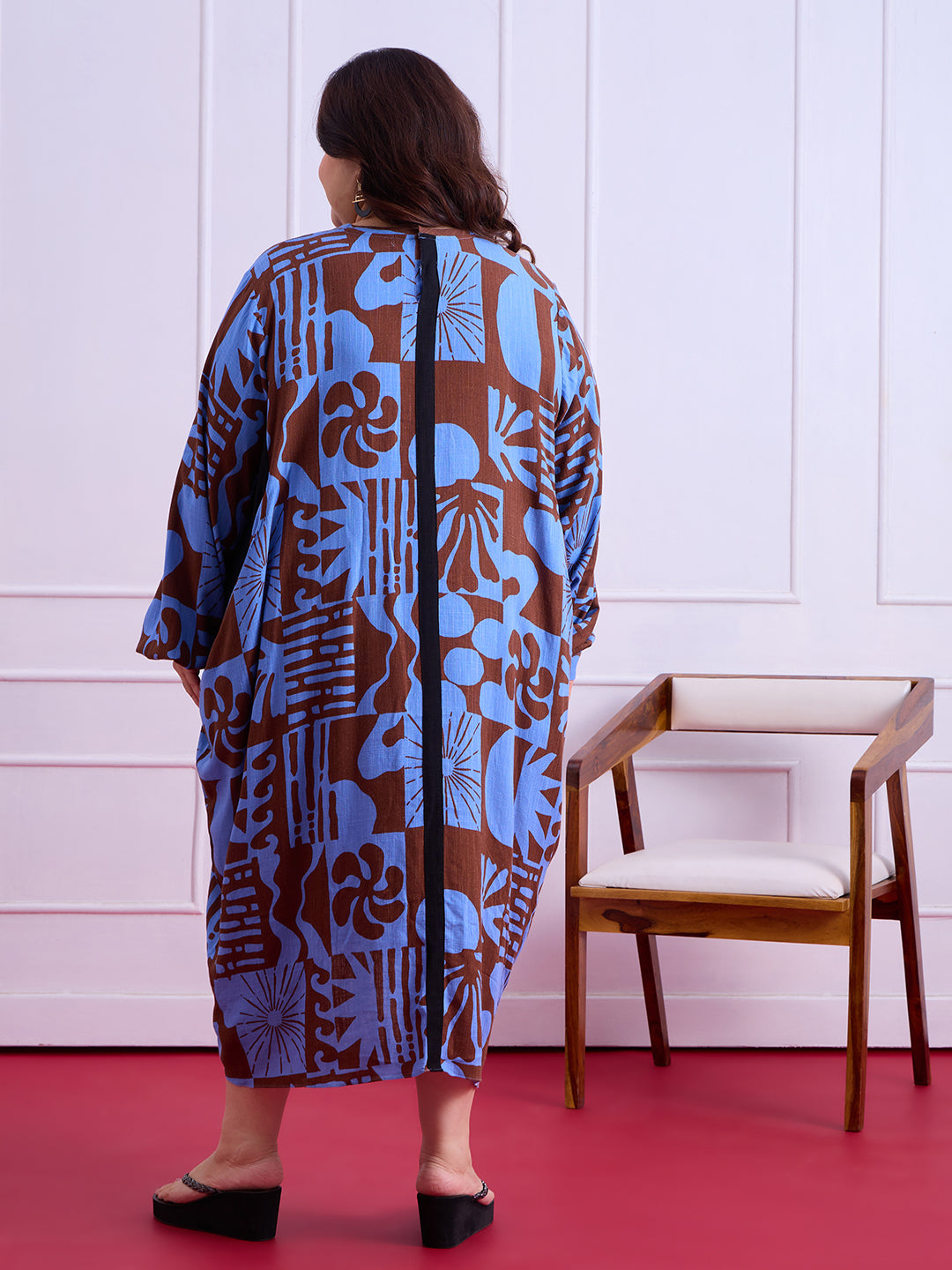 Nyra Flow Linen Dress