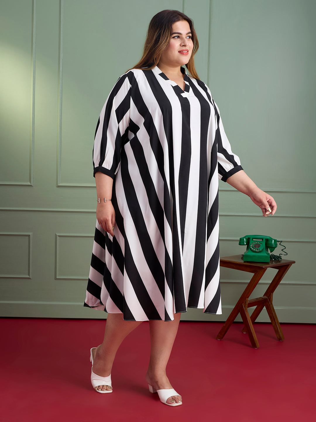 STRIPED WAVE DRESS