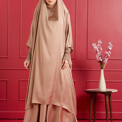 Noura Diamond Satin Jilbab – Caramel