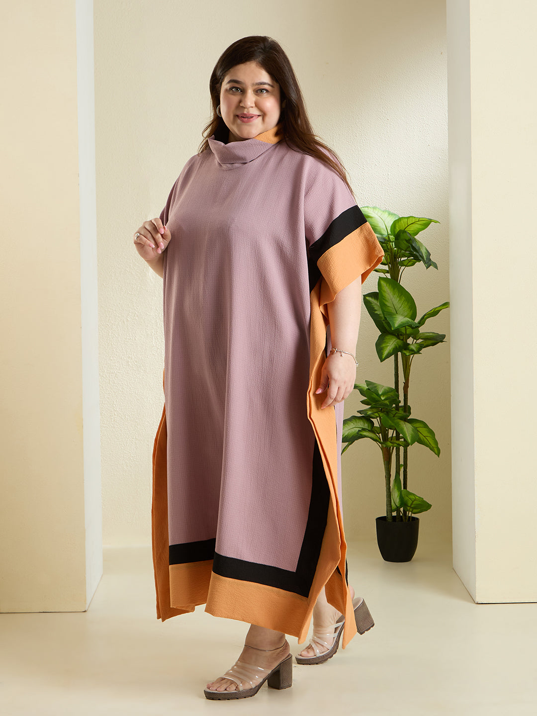BLUSH FRAME KAFTAN